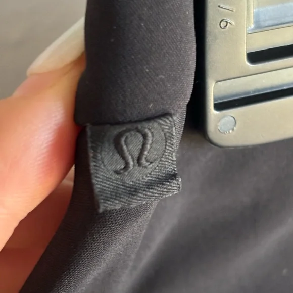 Lululemon On The Move Pants - Picture 3 of 5